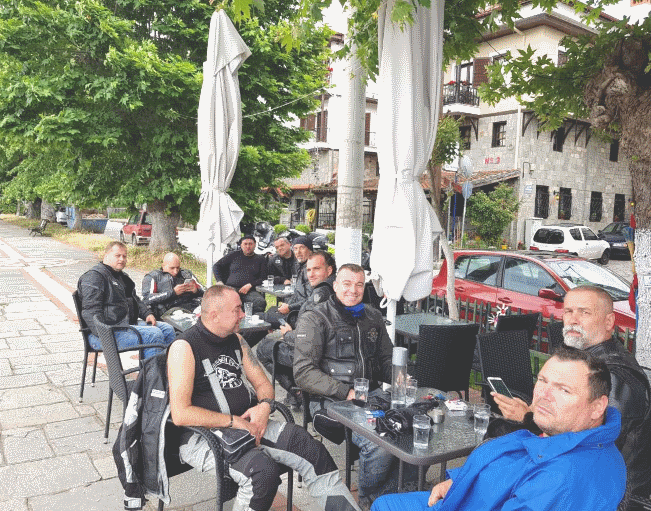 U iščekivanju doručka, Kastoria