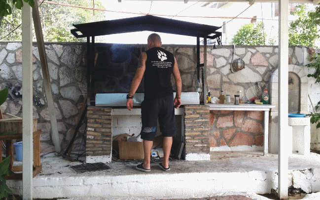Za dobar roštilj sve je tu